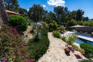 Jardin en Pente - Aménagement Pierre Aussourd Paysagiste - La Ciotat